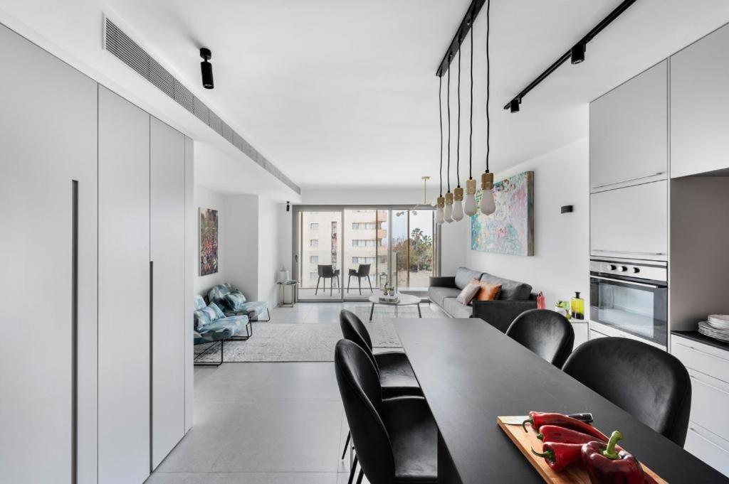 Yefet - By Beach Apartments Tlv Τελ Αβίβ Εξωτερικό φωτογραφία